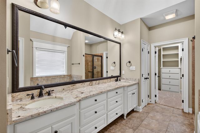 210 Poydras Avenue, Bossier City, LA 71111