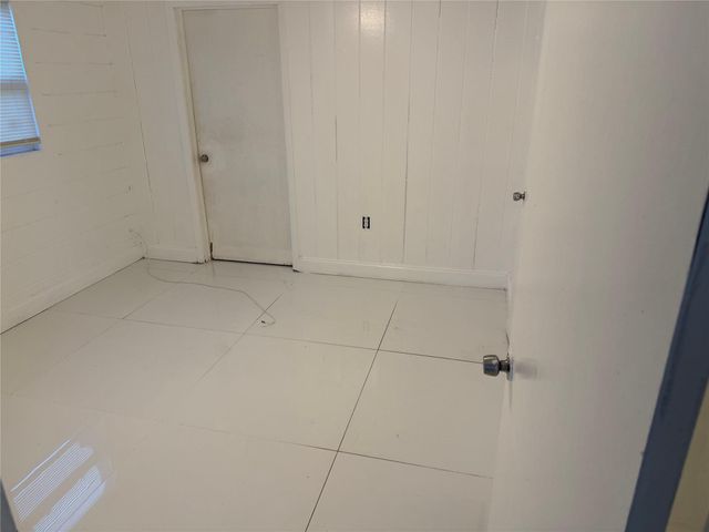 2006 Avenue P, Fort Pierce, FL 34950