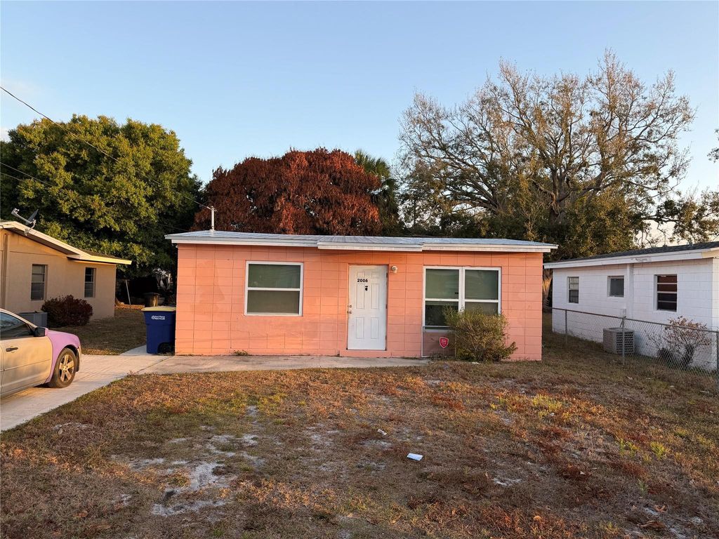 2006 Avenue P, Fort Pierce, FL 34950