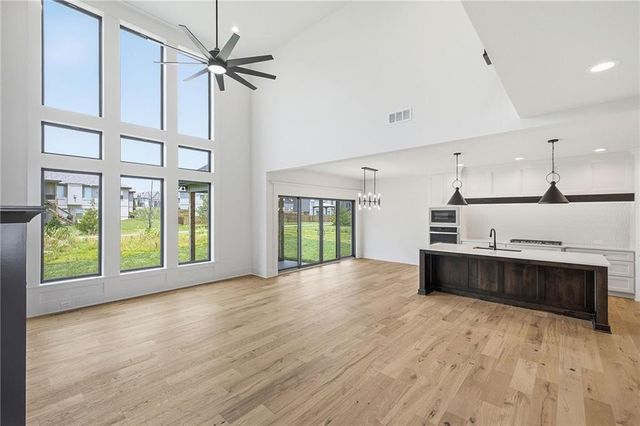 1004 Wilds Parkway, Greenwood, MO 64034