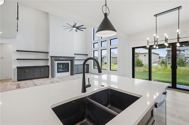 1004 Wilds Parkway, Greenwood, MO 64034