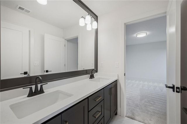 1004 Wilds Parkway, Greenwood, MO 64034