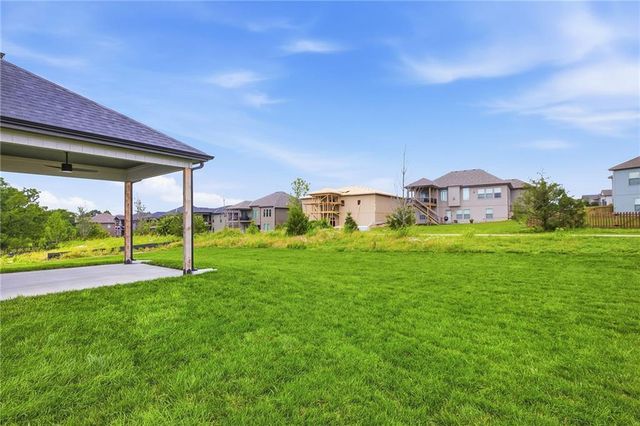 1004 Wilds Parkway, Greenwood, MO 64034