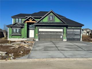 1004 Wilds Parkway, Greenwood, MO 64034