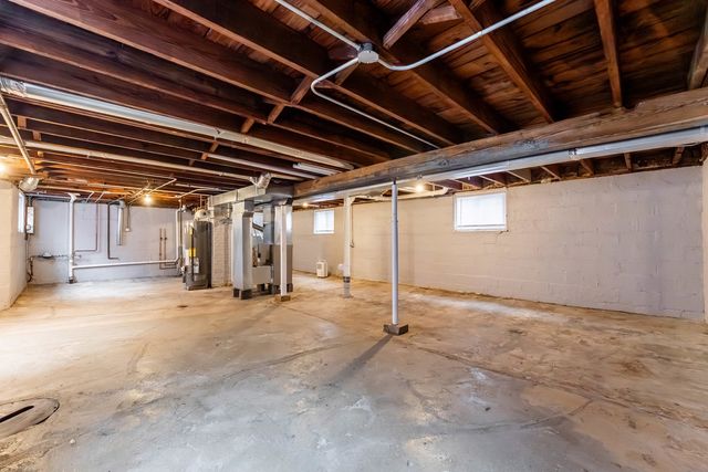 104 Interocean Avenue, South Chicago Heights, IL 60411