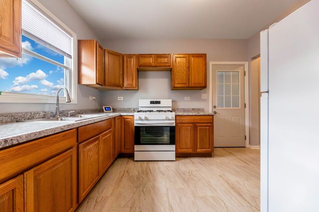 104 Interocean Avenue, South Chicago Heights, IL 60411