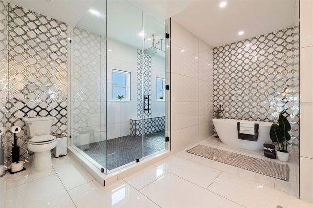 6062 BAYOU GRANDE BOULEVARD NE, St Petersburg, FL 33703