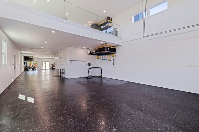 6062 BAYOU GRANDE BOULEVARD NE, St Petersburg, FL 33703