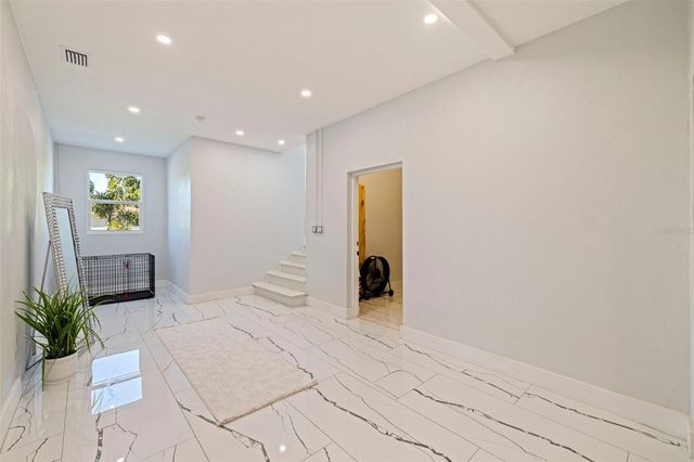 6062 BAYOU GRANDE BOULEVARD NE, St Petersburg, FL 33703