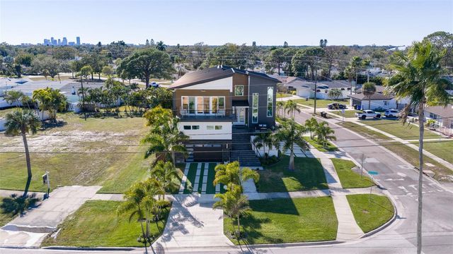 6062 BAYOU GRANDE BOULEVARD NE, St Petersburg, FL 33703