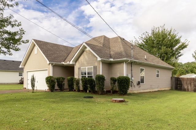 6834 Riverwalk Blvd, Murfreesboro, TN 37130