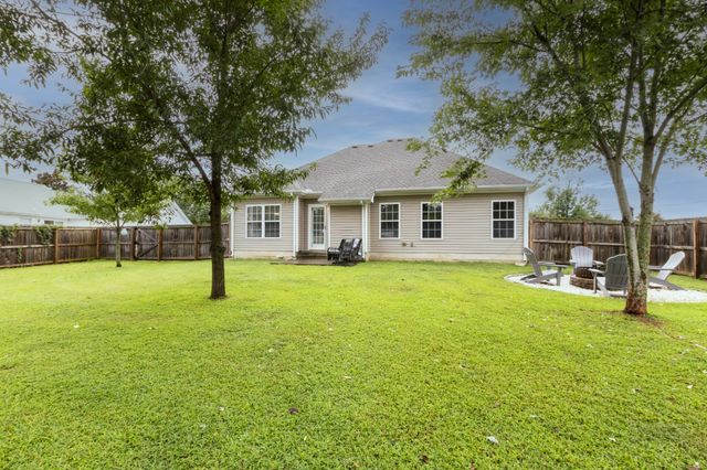 6834 Riverwalk Blvd, Murfreesboro, TN 37130