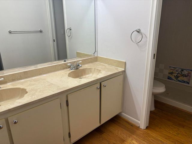 352 Prestwick Circle 1, Palm Beach Gardens, FL 33418