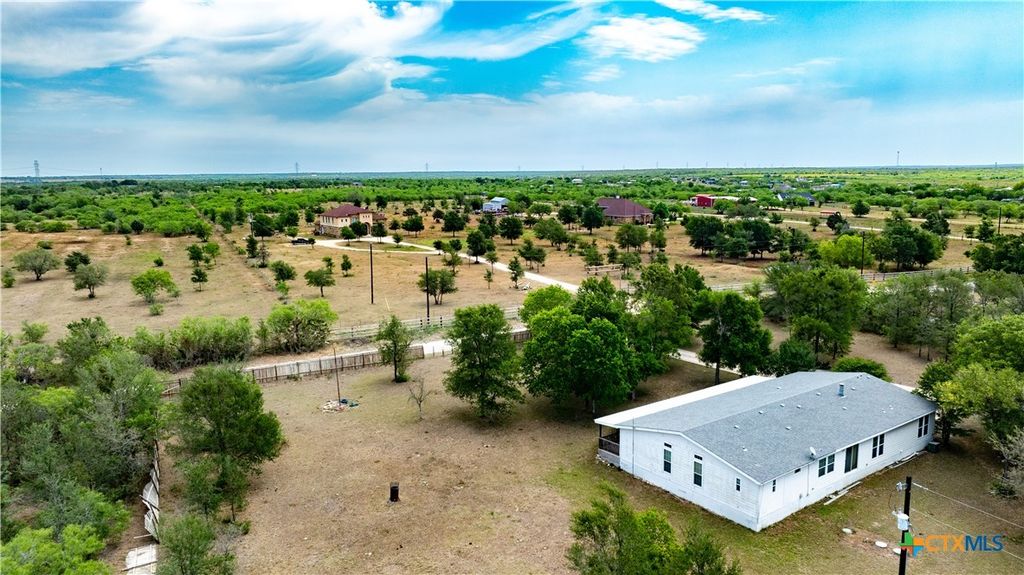 1400 Seminole Trail, Dale, TX 78616