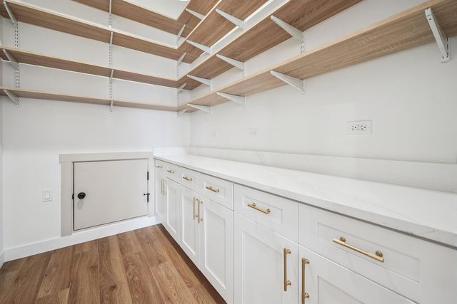 298 Apache Trail, Lake In The Hills, IL 60156