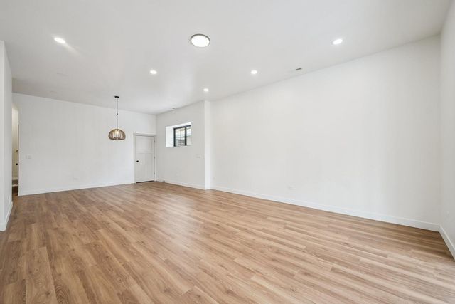 298 Apache Trail, Lake In The Hills, IL 60156