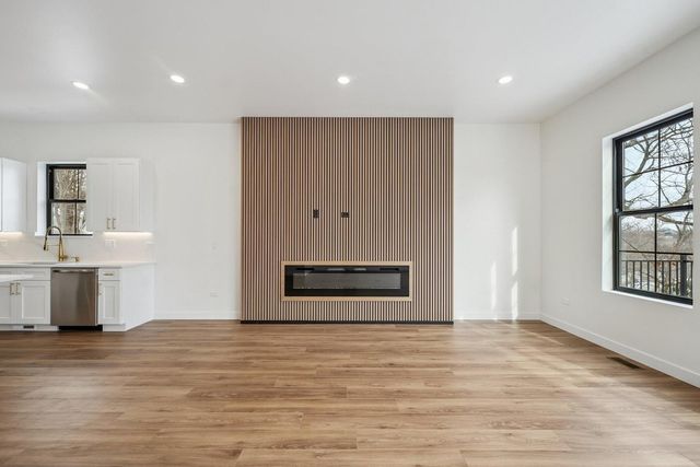 298 Apache Trail, Lake In The Hills, IL 60156