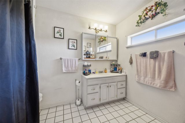 1272 School House Road, Paradise, TX 76073