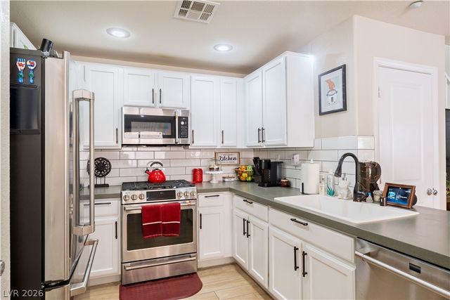 2084 Airy Petals Walk, Henderson, NV 89044