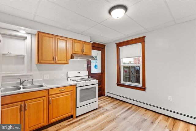 1628 W PHILADELPHIA ST, York, PA 17404