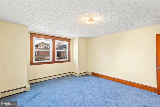 1628 W PHILADELPHIA ST, York, PA 17404