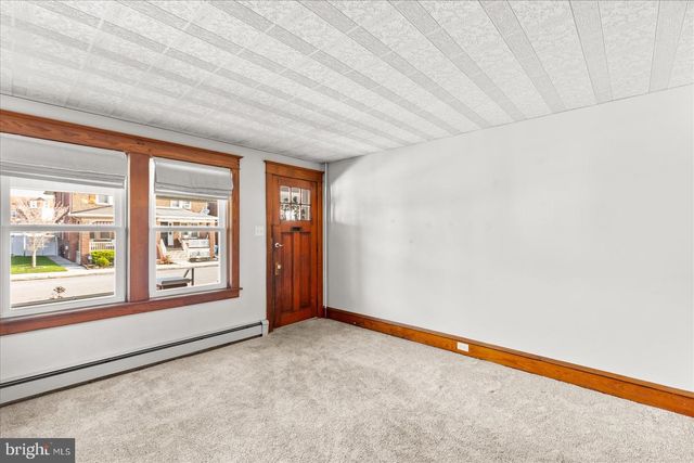 1628 W PHILADELPHIA ST, York, PA 17404