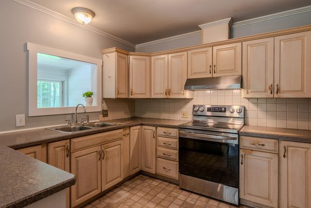 84 Lawrence Hill Road, Weston, VT 05161