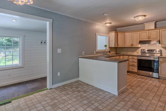 84 Lawrence Hill Road, Weston, VT 05161