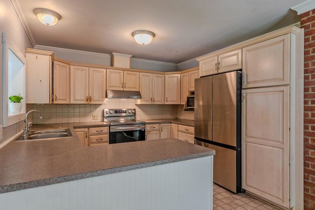 84 Lawrence Hill Road, Weston, VT 05161