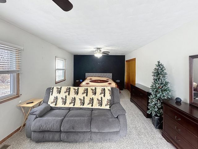 513 40th Street, East Moline, IL 61244