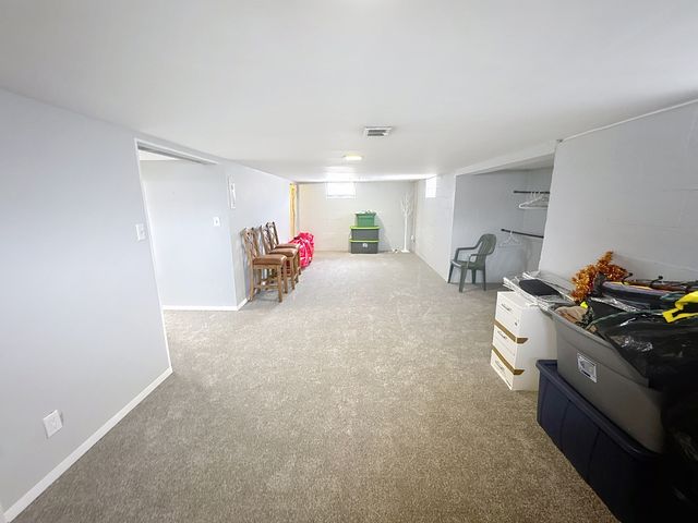 513 40th Street, East Moline, IL 61244