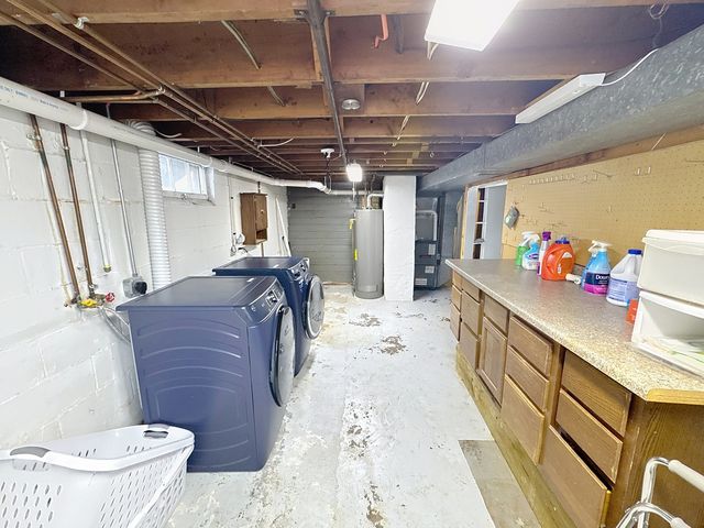 513 40th Street, East Moline, IL 61244