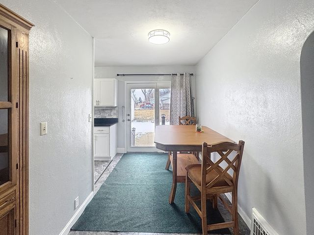 513 40th Street, East Moline, IL 61244