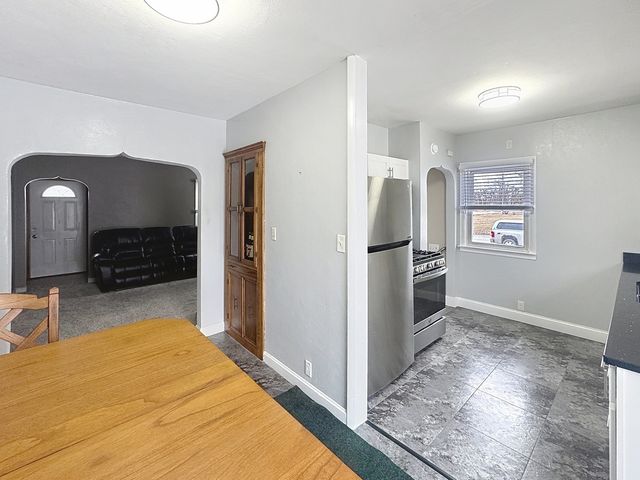 513 40th Street, East Moline, IL 61244