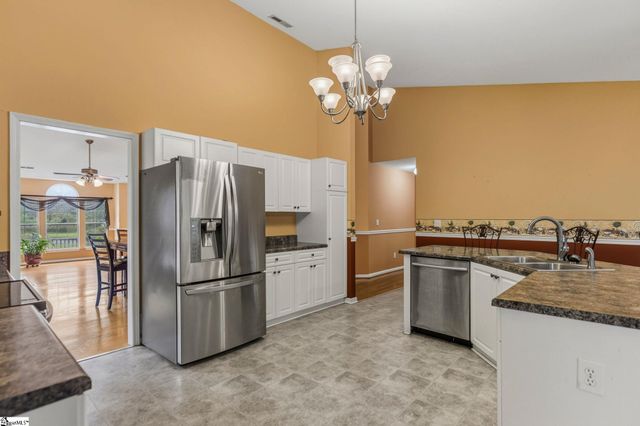 2 Timberjack Street, Simpsonville, SC 29680