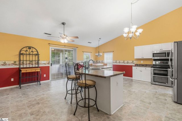 2 Timberjack Street, Simpsonville, SC 29680