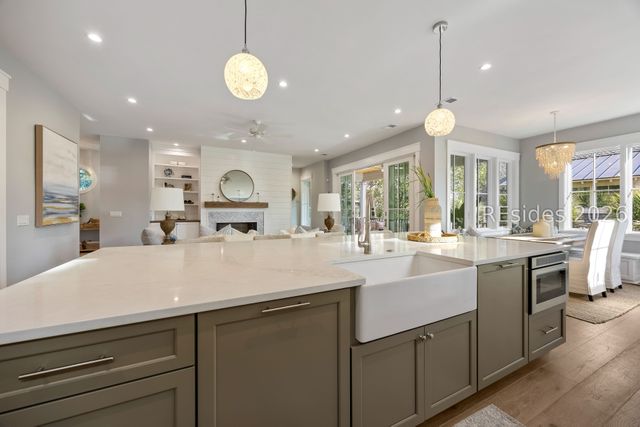 71 Dune Ln, Hilton Head Island, SC 29928