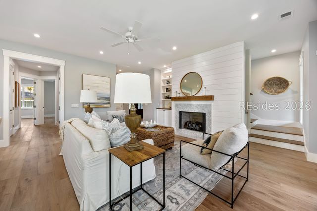 71 Dune Ln, Hilton Head Island, SC 29928