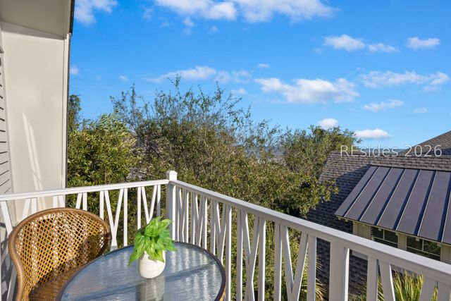 71 Dune Ln, Hilton Head Island, SC 29928