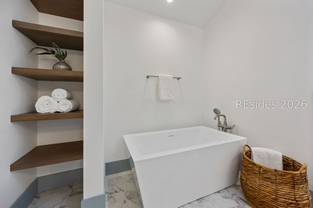 71 Dune Ln, Hilton Head Island, SC 29928