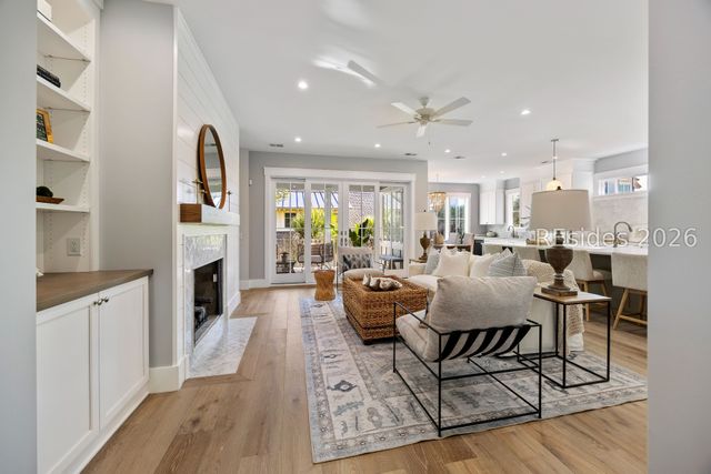 71 Dune Ln, Hilton Head Island, SC 29928