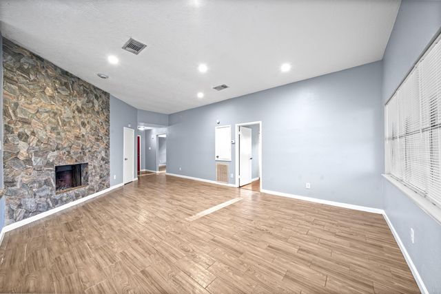 11059 Landsbury Circle, Houston, TX 77099