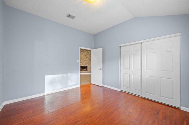 11059 Landsbury Circle, Houston, TX 77099