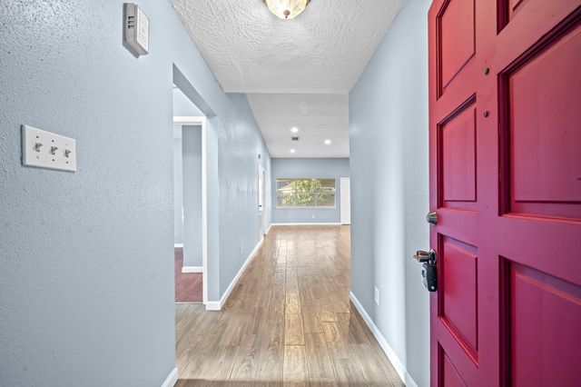 11059 Landsbury Circle, Houston, TX 77099