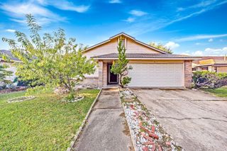 11059 Landsbury Circle, Houston, TX 77099