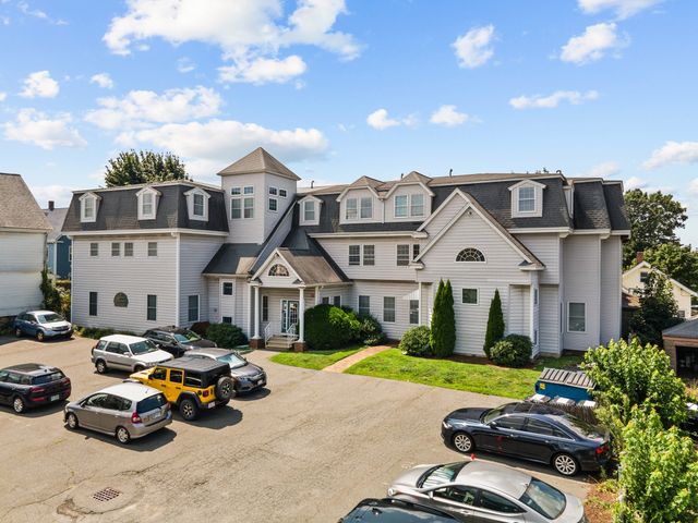 25 James St 7, Malden, MA 02148