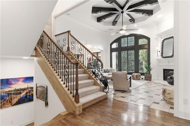 5015 W 147TH Street, Leawood, KS 66224