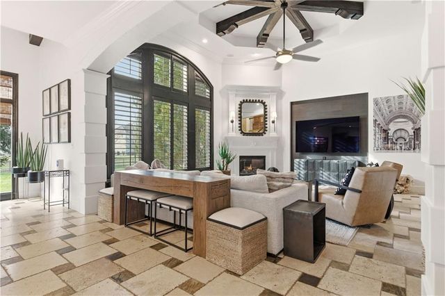 5015 W 147TH Street, Leawood, KS 66224