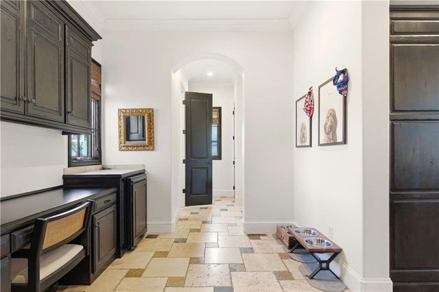 5015 W 147TH Street, Leawood, KS 66224