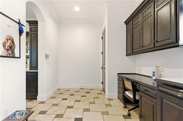 5015 W 147TH Street, Leawood, KS 66224